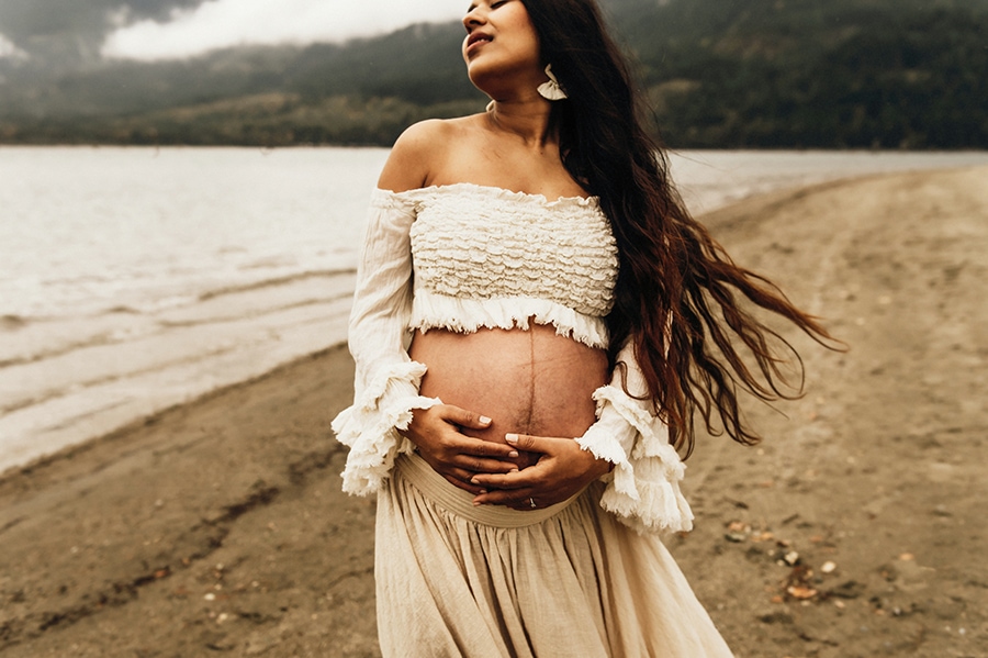 Best Vancouver Maternity Photographer