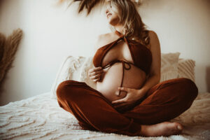 raw and intimate baby bump photos